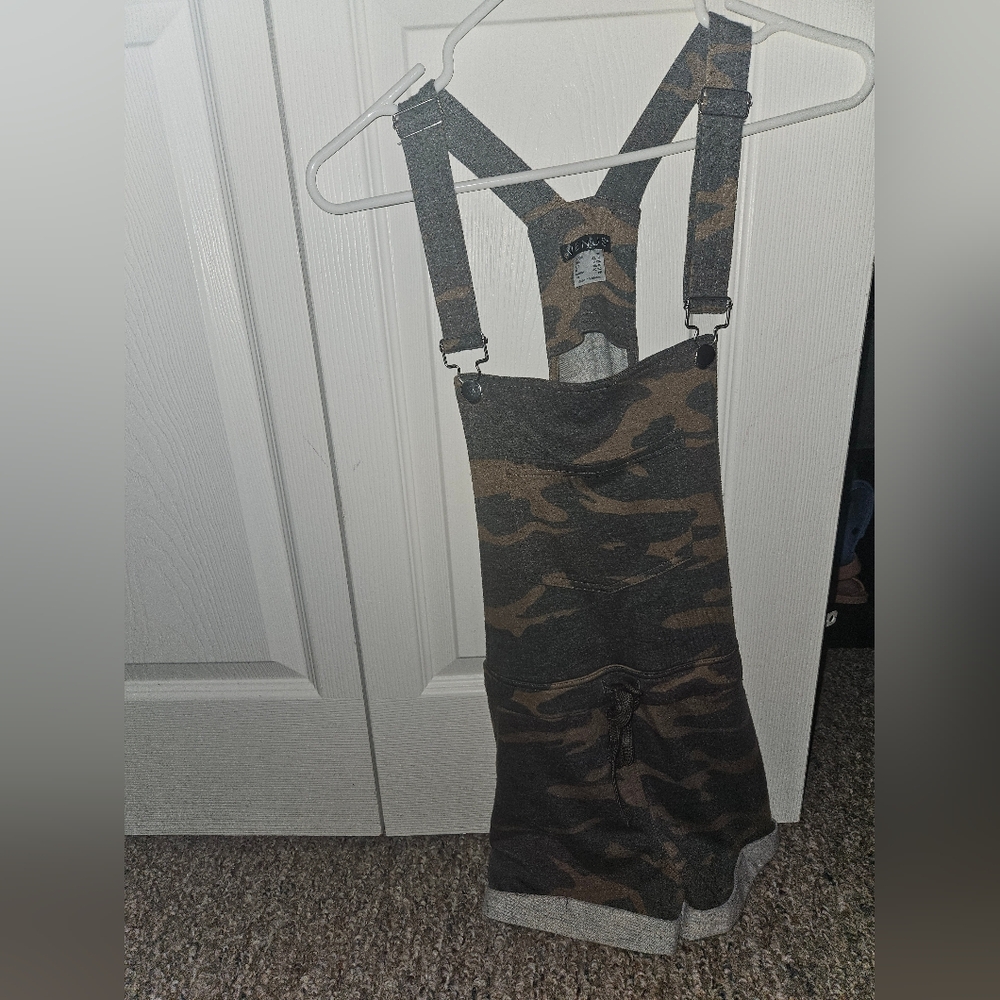 VENUS Camouflage Overalls with Gray Straps
